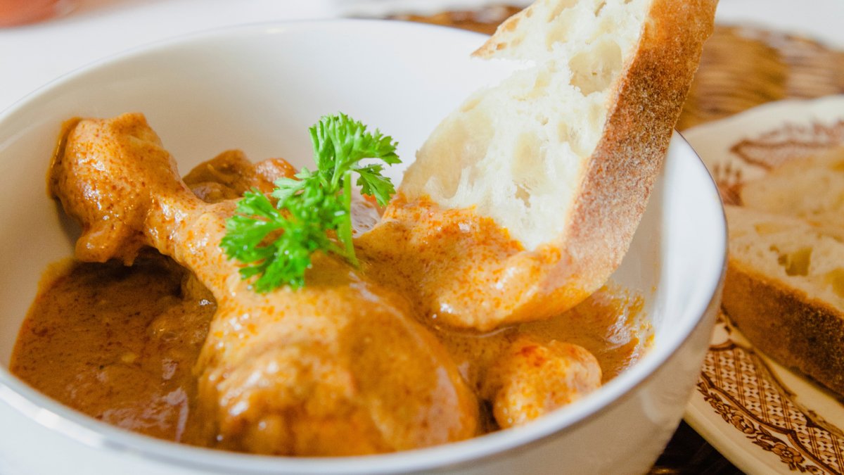 Savour the Fusion: Jollof Peanut Chicken Dinner – A Quick & Flavourful – Taltis Foods